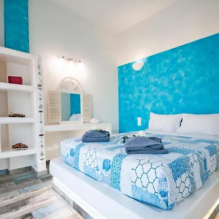 Blue Dream - Santorini * Kamári