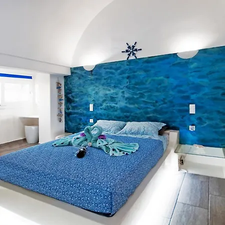 Blue Dream - Santorini Apartment *