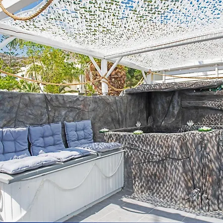 Blue Dream - Santorini * Kamári