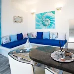 Blue Dream - Santorini * Kamári