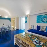 Blue Dream - Santorini * Kamári
